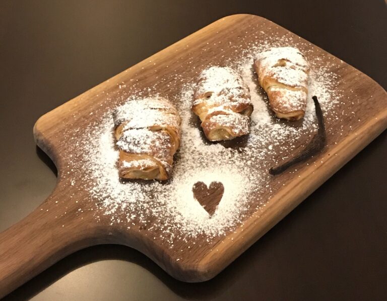 Vanilla Pear Danish